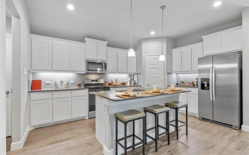 207 SYDNEY Lane, Mansfield, TX 76063, 5 Habitaciones Habitaciones , ,3 BañosBaños,Residential,En Venta,207 SYDNEY Lane,20956767