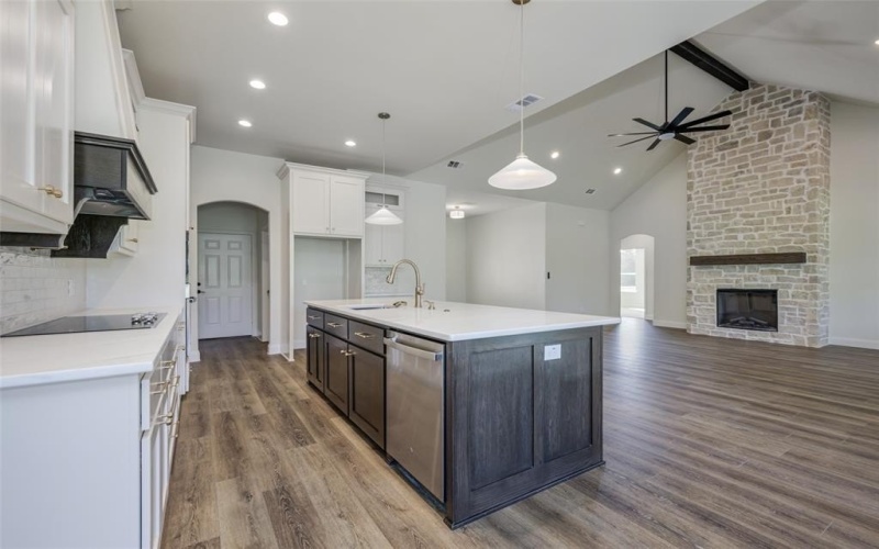 2300 County Road 1112, Farmersville, TX 75442, 5 Bedrooms Bedrooms, ,3 BathroomsBathrooms,Residential,For Sale,2300 County Road 1112,0,20956810