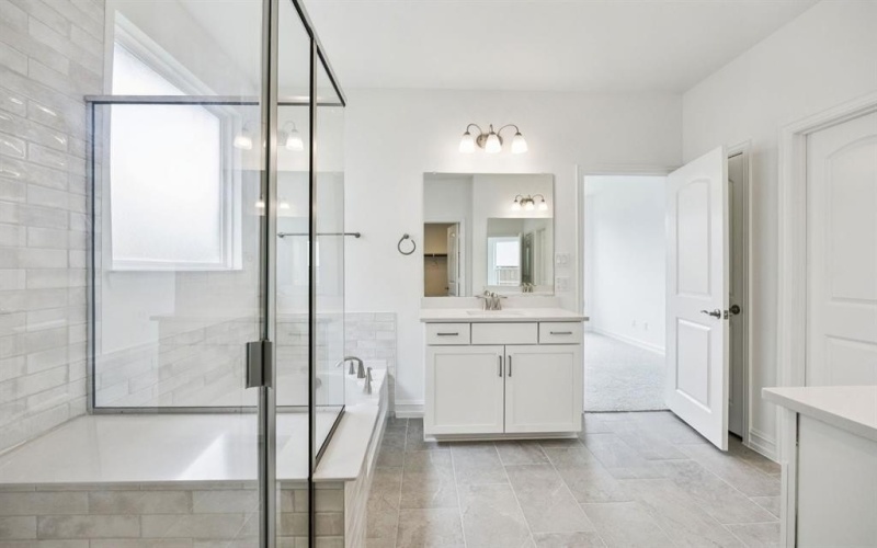 301 Brooklawn Avenue, Little Elm, TX 76227, 5 Bedrooms Bedrooms, ,5 BathroomsBathrooms,Residential,For Sale,301 Brooklawn Avenue,20958114