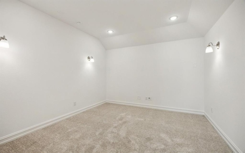 301 Brooklawn Avenue, Little Elm, TX 76227, 5 Bedrooms Bedrooms, ,5 BathroomsBathrooms,Residential,For Sale,301 Brooklawn Avenue,20958114