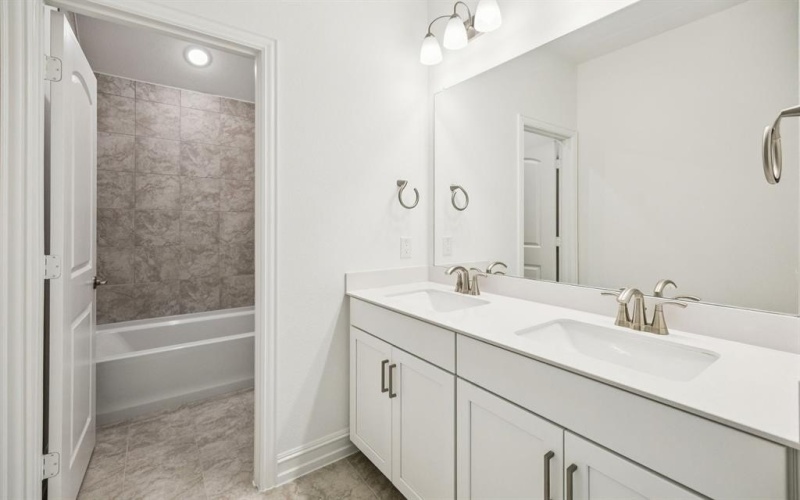 301 Brooklawn Avenue, Little Elm, TX 76227, 5 Bedrooms Bedrooms, ,5 BathroomsBathrooms,Residential,For Sale,301 Brooklawn Avenue,20958114