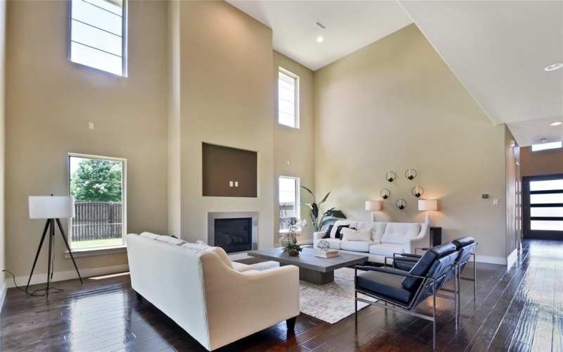 404 McKinley Street, DeSoto, TX 75115, 4 Habitaciones Habitaciones , ,5 BañosBaños,Residential,En Venta,404 McKinley Street,0,20958192