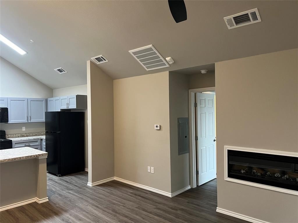 6108 Abrams Road #225, Dallas, TX 75231, 2 Habitaciones Habitaciones , ,1 BañoBaños,Residential,En Venta,6108 Abrams Road,20957250