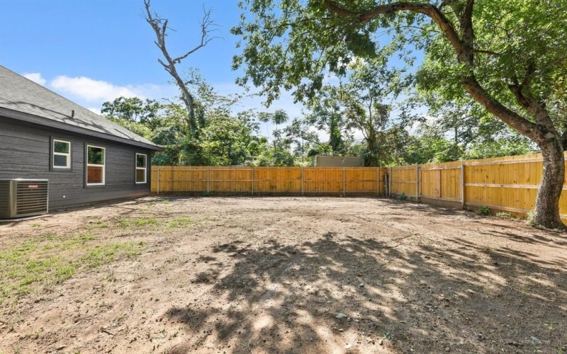 3813 Galvez Avenue, Fort Worth, TX 76111, 3 Habitaciones Habitaciones , ,2 BañosBaños,Residential,En Venta,3813 Galvez Avenue,0,20957313