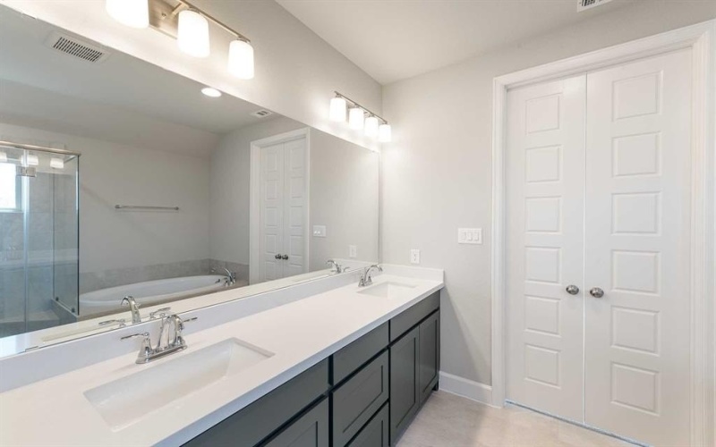 704 Garrett Parkway, Celina, TX 75009, 3 Habitaciones Habitaciones , ,2 BañosBaños,Residential,En Venta,704 Garrett Parkway,0,20957382