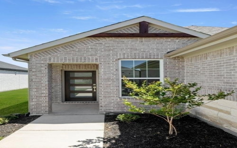 1405 Grove Pond Road, Forney, TX 75126, 3 Bedrooms Bedrooms, ,2 BathroomsBathrooms,Residential,For Sale,1405 Grove Pond Road,20957386
