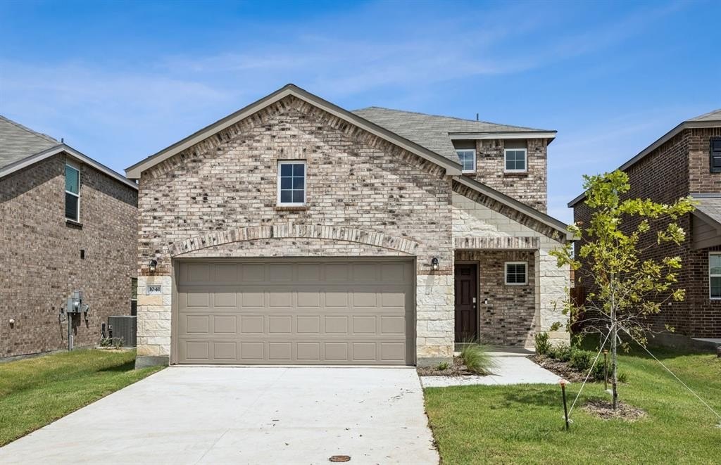 1041 Clear Dusk Lane, Forney, TX 75126, 4 Bedrooms Bedrooms, ,3 BathroomsBathrooms,Residential,For Sale,1041 Clear Dusk Lane,20957620