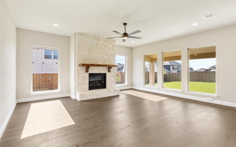 1208 Winona Street, DeSoto, TX 75115, 4 Bedrooms Bedrooms, ,3 BathroomsBathrooms,Residential,For Sale,1208 Winona Street,0,20957650
