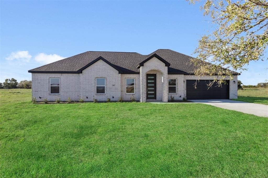 497 Private Road 7413, Wills Point, TX 75169, 4 Bedrooms Bedrooms, ,2 BathroomsBathrooms,Residential,For Sale,497 Private Road 7413,20957726