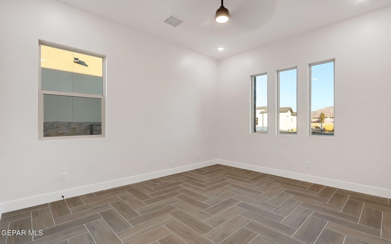 5696 RIO BONITO Circle, El Paso, TX 79932, 5 Habitaciones Habitaciones , ,3 BañosBaños,Residential,En Venta,5696 RIO BONITO Circle,915049