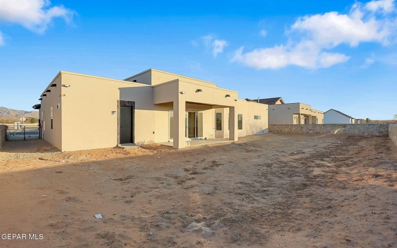 5696 RIO BONITO Circle, El Paso, TX 79932, 5 Habitaciones Habitaciones , ,3 BañosBaños,Residential,En Venta,5696 RIO BONITO Circle,915049