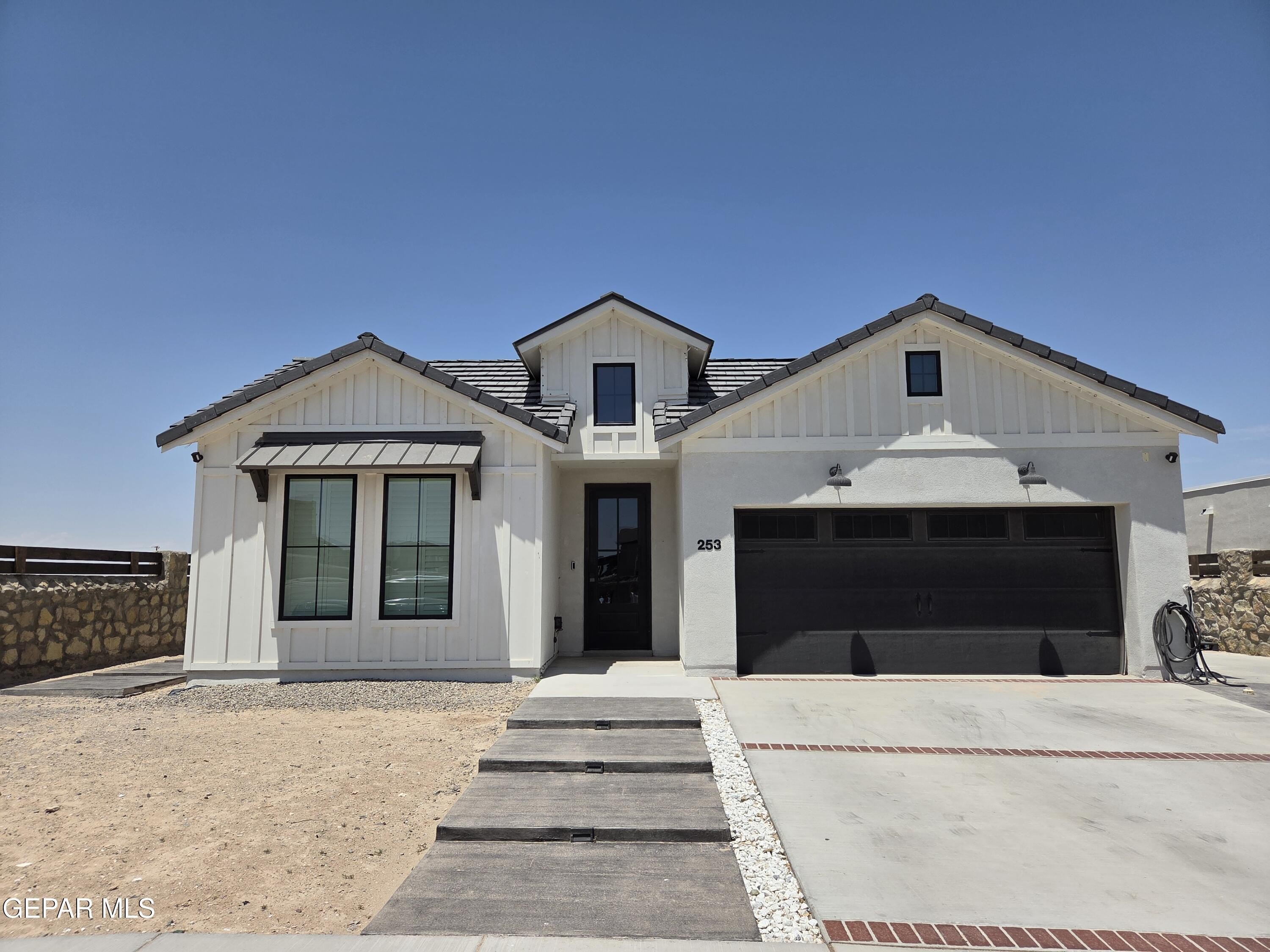 253 Playa Vis Street, Horizon City, TX 79928, 4 Habitaciones Habitaciones , ,2 BañosBaños,Residential,En Venta,253 Playa Vis Street,924002