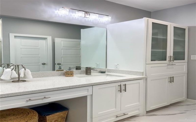 1313 W Dawes Avenue W, Alton, TX 78573, 3 Bedrooms Bedrooms, ,2 BathroomsBathrooms,Residential,For Sale,1313 W Dawes Avenue W,472769