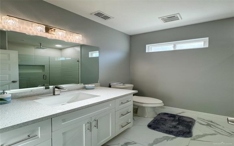 1313 W Dawes Avenue W, Alton, TX 78573, 3 Bedrooms Bedrooms, ,2 BathroomsBathrooms,Residential,For Sale,1313 W Dawes Avenue W,472769