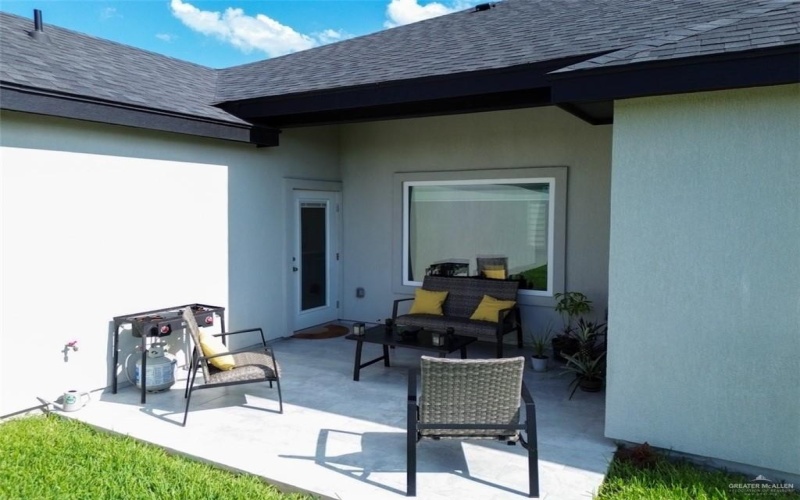1313 W Dawes Avenue W, Alton, TX 78573, 3 Bedrooms Bedrooms, ,2 BathroomsBathrooms,Residential,For Sale,1313 W Dawes Avenue W,472769