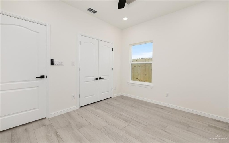 5204 Shalom Drive, Edinburg, TX 78539, 3 Habitaciones Habitaciones , ,2 BañosBaños,Residential,En Venta,5204 Shalom Drive,472826