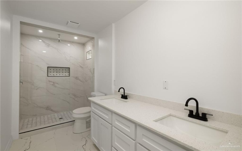 3107 Ebano Avenue E, Hidalgo, TX 78557, 3 Habitaciones Habitaciones , ,2 BañosBaños,Residential,En Venta,3107 Ebano Avenue E,473063