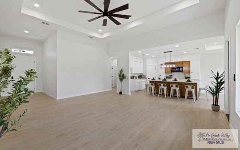 7237 LAKE SHASTA, BROWNSVILLE, TX 78520, 3 Habitaciones Habitaciones , ,2 BañosBaños,Residential,En Venta,7237 LAKE SHASTA,29765735