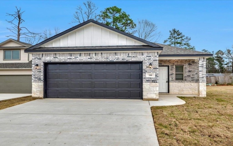 180 Byrd Drive, Lufkin, TX 75901, 3 Habitaciones Habitaciones , ,2 BañosBaños,Residential,En Venta,180 Byrd Drive,22501013