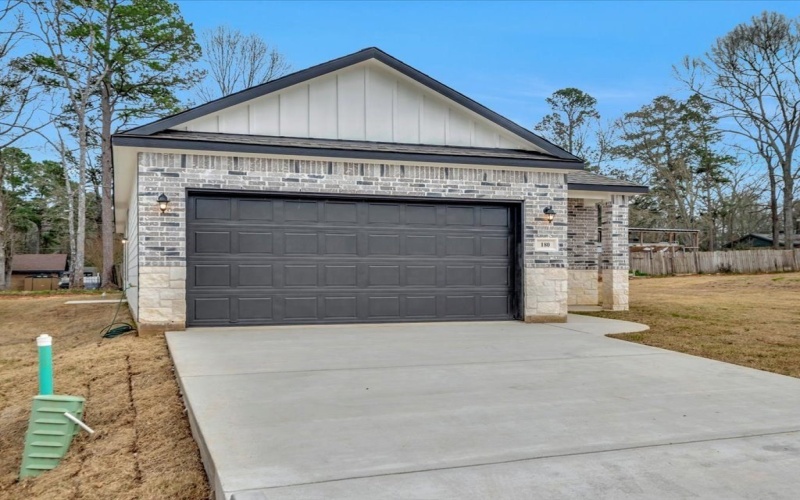 180 Byrd Drive, Lufkin, TX 75901, 3 Habitaciones Habitaciones , ,2 BañosBaños,Residential,En Venta,180 Byrd Drive,22501013