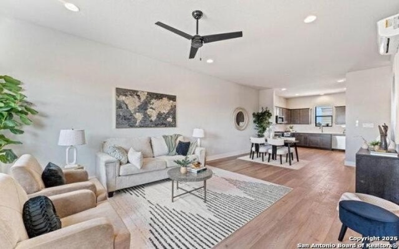 7942 Kennedy Hl #8 #8, San Antonio, TX 78235, 3 Habitaciones Habitaciones , ,3 BañosBaños,Residential,En Venta,7942 Kennedy Hl #8,1872825