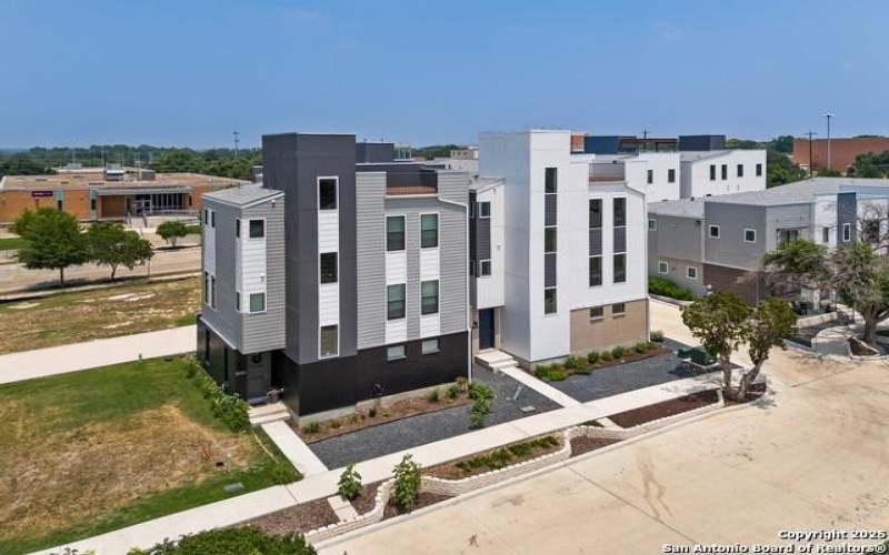 7942 Kennedy Hl #8 #8, San Antonio, TX 78235, 3 Habitaciones Habitaciones , ,3 BañosBaños,Residential,En Venta,7942 Kennedy Hl #8,1872825