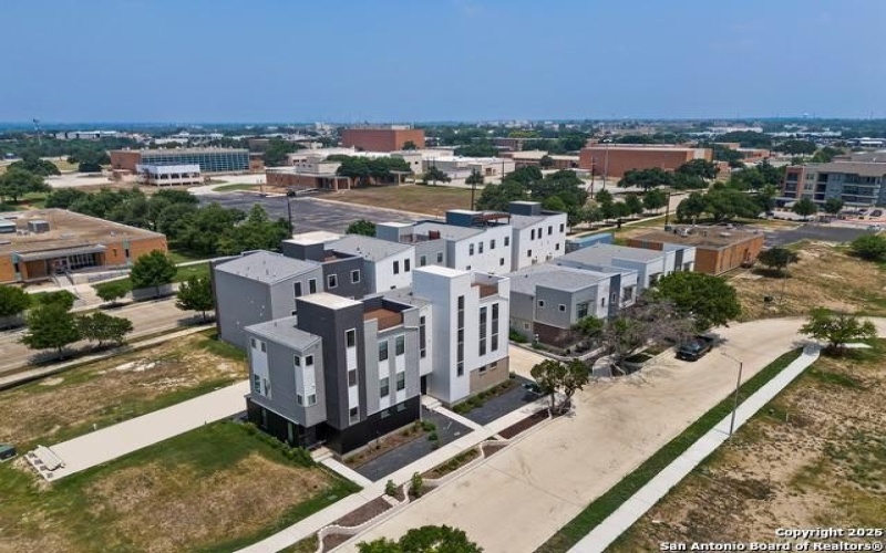 7942 Kennedy Hl #8 #8, San Antonio, TX 78235, 3 Habitaciones Habitaciones , ,3 BañosBaños,Residential,En Venta,7942 Kennedy Hl #8,1872825