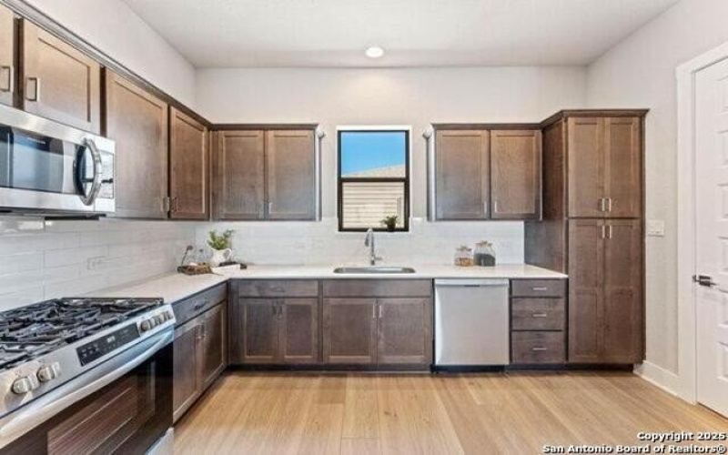7942 Kennedy Hl #8 #8, San Antonio, TX 78235, 3 Habitaciones Habitaciones , ,3 BañosBaños,Residential,En Venta,7942 Kennedy Hl #8,1872825