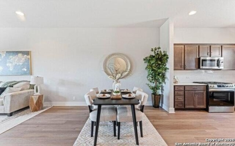7942 Kennedy Hl #8 #8, San Antonio, TX 78235, 3 Habitaciones Habitaciones , ,3 BañosBaños,Residential,En Venta,7942 Kennedy Hl #8,1872825