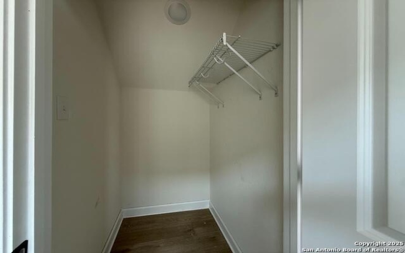7007 Lower Crossing, San Antonio, TX 78252, 4 Bedrooms Bedrooms, ,2 BathroomsBathrooms,Residential,For Sale,7007 Lower Crossing,1872929