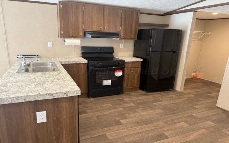 1124-1144 S Osborn Street, Pampa, TX 79065, 2 Bedrooms Bedrooms, ,2 BathroomsBathrooms,Residential,For Sale,1124-1144 S Osborn Street,25-2865