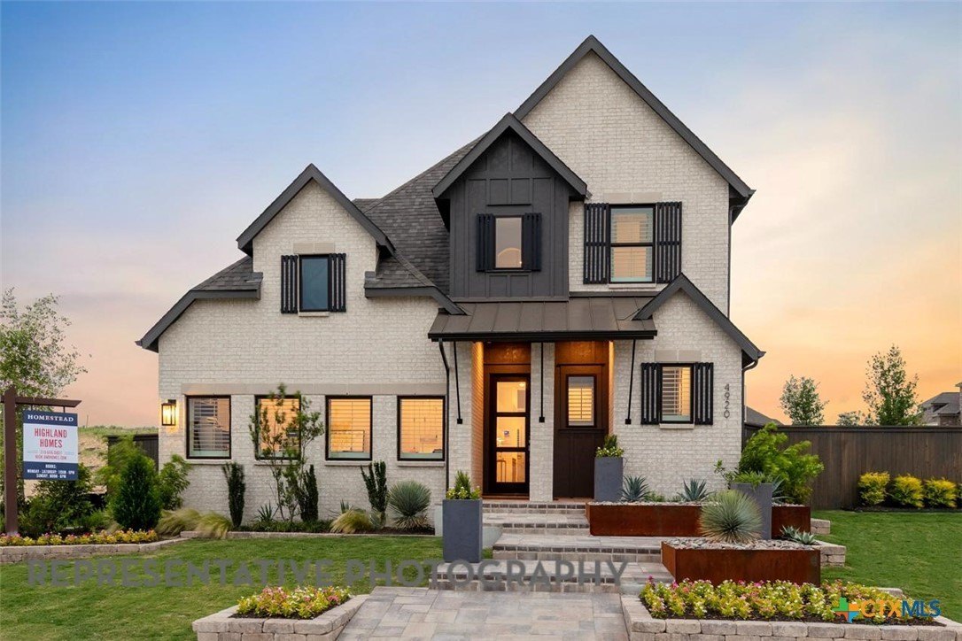 221 Dycus Bend, Liberty Hill, TX 78642, 4 Bedrooms Bedrooms, ,5 BathroomsBathrooms,Residential,For Sale,221 Dycus Bend,582369