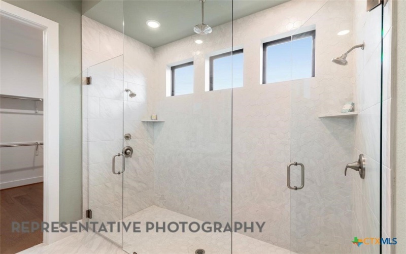 221 Dycus Bend, Liberty Hill, TX 78642, 4 Bedrooms Bedrooms, ,5 BathroomsBathrooms,Residential,For Sale,221 Dycus Bend,582369