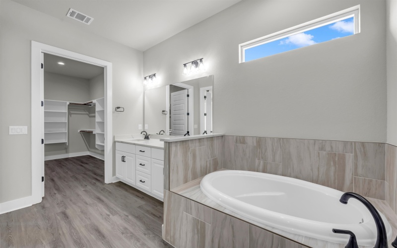 112 Rosebud Ranch Road, Bertram, TX 78605, 5 Habitaciones Habitaciones , ,2 BañosBaños,Residential,En Venta,112 Rosebud Ranch Road,173708
