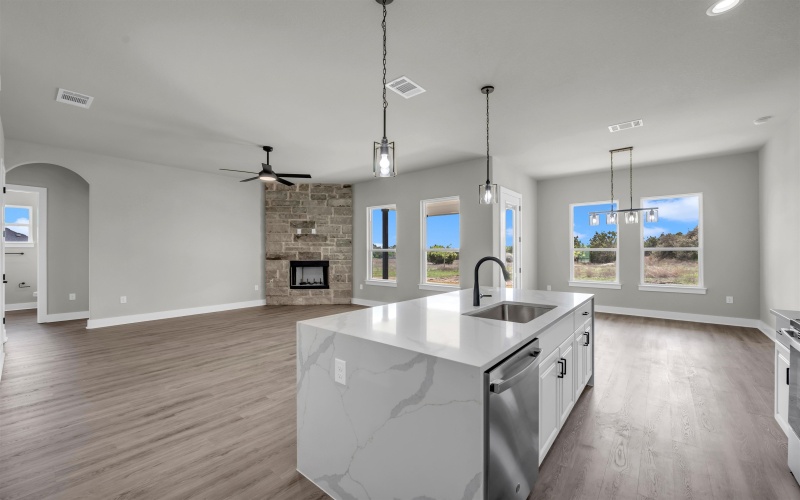 112 Rosebud Ranch Road, Bertram, TX 78605, 5 Habitaciones Habitaciones , ,2 BañosBaños,Residential,En Venta,112 Rosebud Ranch Road,173708