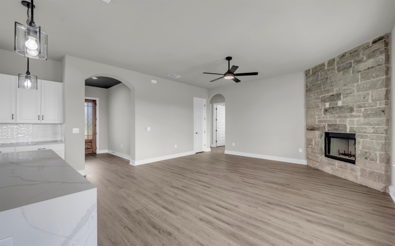 112 Rosebud Ranch Road, Bertram, TX 78605, 5 Habitaciones Habitaciones , ,2 BañosBaños,Residential,En Venta,112 Rosebud Ranch Road,173708