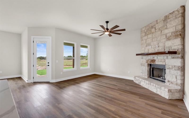 118 Rosebud Ranch Road, Bertram, TX 78605, 4 Habitaciones Habitaciones , ,2 BañosBaños,Residential,En Venta,118 Rosebud Ranch Road,173709