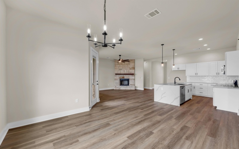 118 Rosebud Ranch Road, Bertram, TX 78605, 4 Habitaciones Habitaciones , ,2 BañosBaños,Residential,En Venta,118 Rosebud Ranch Road,173709