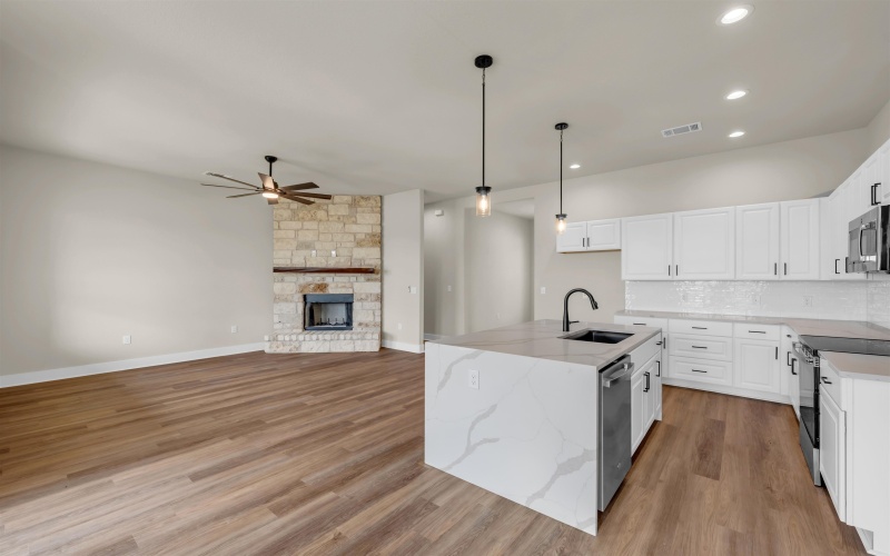118 Rosebud Ranch Road, Bertram, TX 78605, 4 Habitaciones Habitaciones , ,2 BañosBaños,Residential,En Venta,118 Rosebud Ranch Road,173709