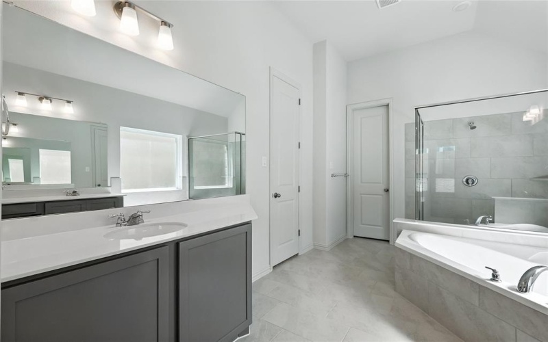1434 Odette Drive, Arlington, TX 76013, 4 Habitaciones Habitaciones , ,3 BañosBaños,Residential,En Venta,1434 Odette Drive,0,20790576