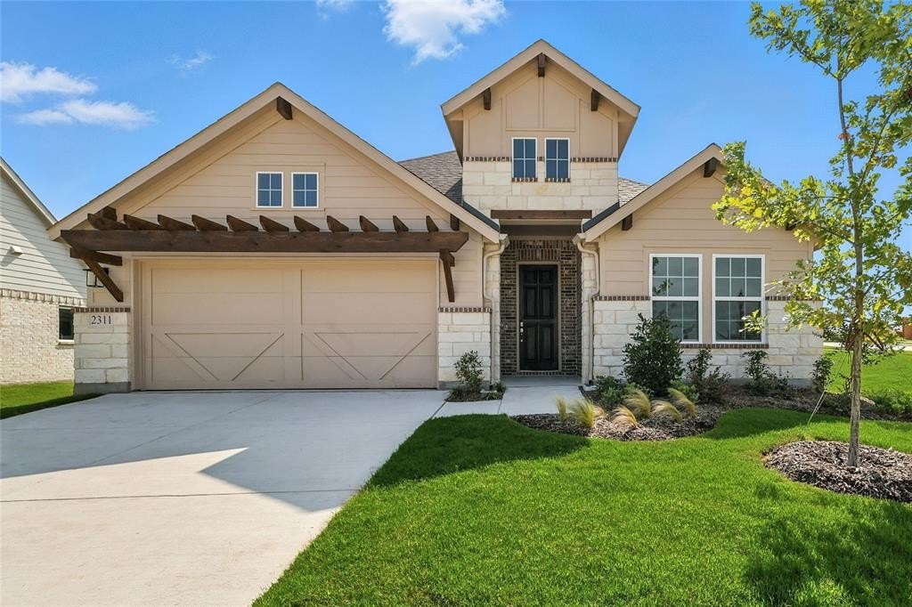2311 Ridgecrest Lane, Sherman, TX 75092, 5 Bedrooms Bedrooms, ,3 BathroomsBathrooms,Residential,For Sale,2311 Ridgecrest Lane,20877102