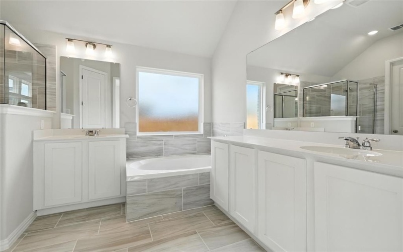 2311 Ridgecrest Lane, Sherman, TX 75092, 5 Bedrooms Bedrooms, ,3 BathroomsBathrooms,Residential,For Sale,2311 Ridgecrest Lane,20877102