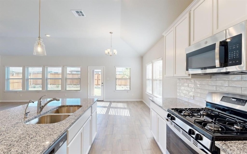 14053 Kempt Drive, Pilot Point, TX 76258, 4 Habitaciones Habitaciones , ,3 BañosBaños,Residential,En Venta,14053 Kempt Drive,0,20951669