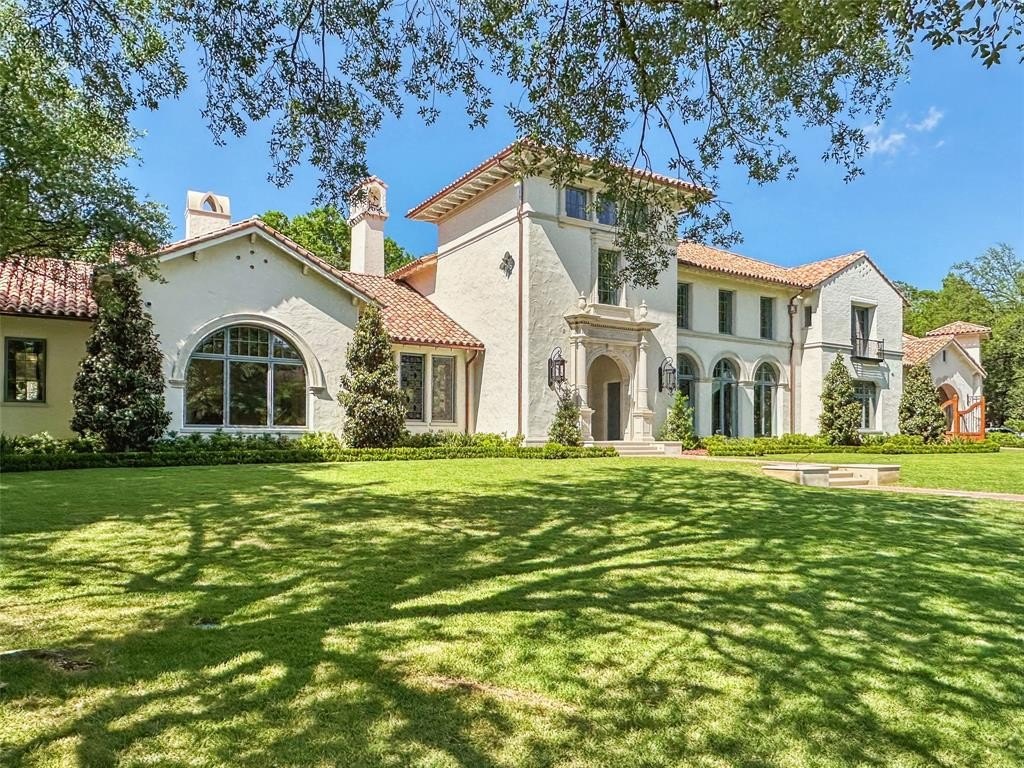 4400 Belfort Place, Highland Park, TX 75205, 5 Bedrooms Bedrooms, ,6 BathroomsBathrooms,Residential,For Sale,4400 Belfort Place,20954999