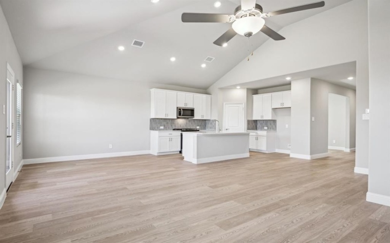 413 Stagg Street, McKinney, TX 75069, 4 Bedrooms Bedrooms, ,2 BathroomsBathrooms,Residential,For Sale,413 Stagg Street,20955488