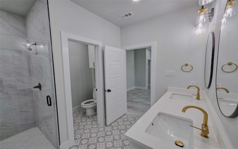 816 Jameson Street, Weatherford, TX 76086, 3 Habitaciones Habitaciones , ,2 BañosBaños,Residential,En Venta,816 Jameson Street,20955524