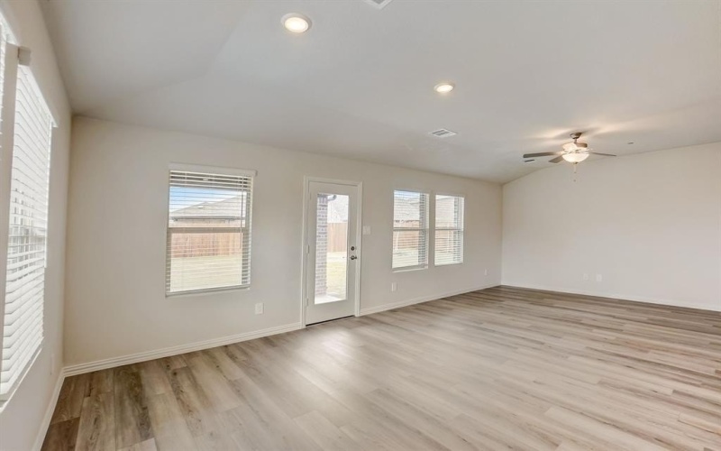 1357 Los Olmos Lane, Crandall, TX 75114, 4 Bedrooms Bedrooms, ,3 BathroomsBathrooms,Residential,For Sale,1357 Los Olmos Lane,20955654