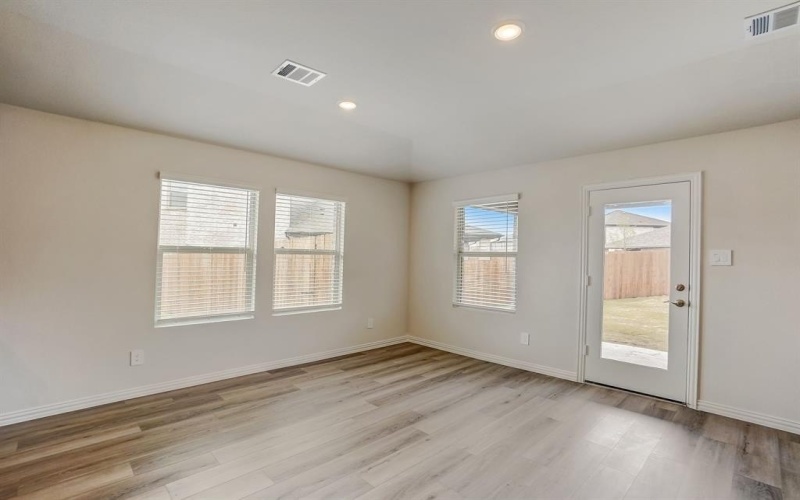 1357 Los Olmos Lane, Crandall, TX 75114, 4 Bedrooms Bedrooms, ,3 BathroomsBathrooms,Residential,For Sale,1357 Los Olmos Lane,20955654
