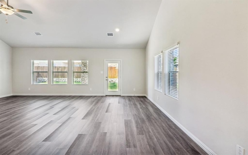1355 Los Olmos Lane, Crandall, TX 75114, 5 Bedrooms Bedrooms, ,3 BathroomsBathrooms,Residential,For Sale,1355 Los Olmos Lane,20955670