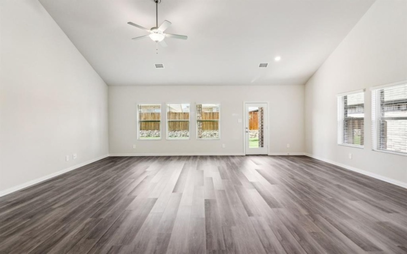 1355 Los Olmos Lane, Crandall, TX 75114, 5 Bedrooms Bedrooms, ,3 BathroomsBathrooms,Residential,For Sale,1355 Los Olmos Lane,20955670